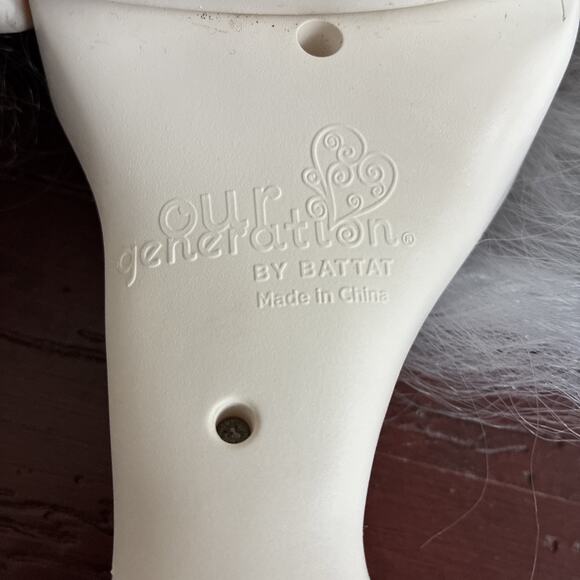 Battat Our Generation White with Purple Mane Circus Horse 20” Articulated Legs - Picture 6 of 9